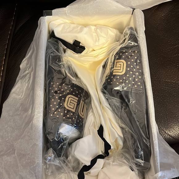 FINAL DROP / SALE!! Gucci Guccy limited edition leather logo sandals slides NWB - Picture 8 of 10